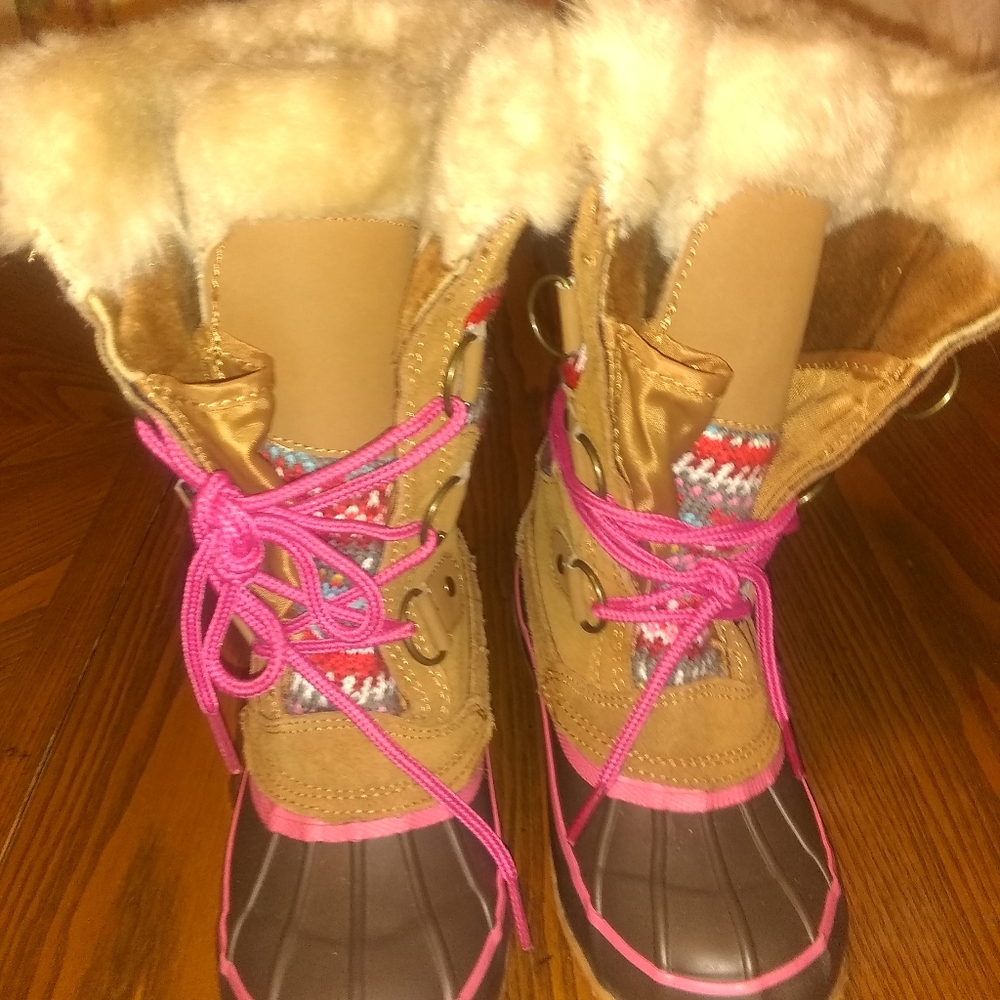 Khombu winter boots with sole rubber